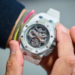 El arte chino del corte de papel se une a la relojería en la Replica Hublot Spirit of Big Bang Titanium Dragon